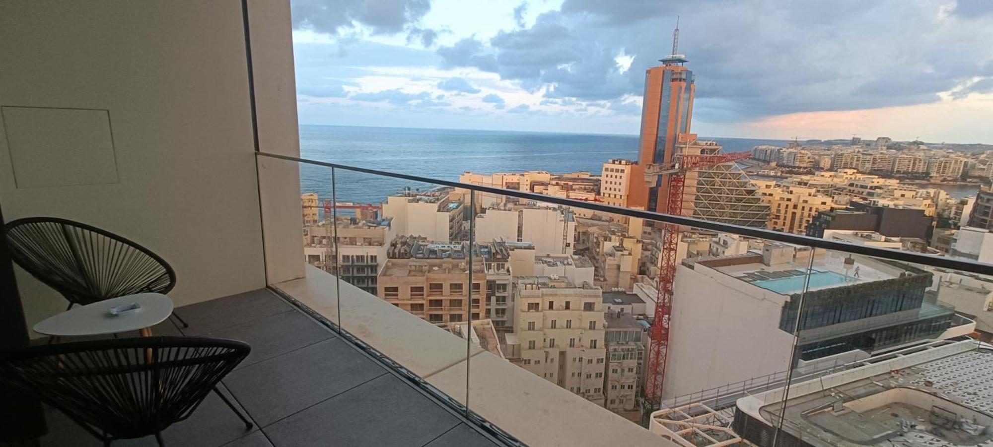 St Julian'S Mercury Tower 13Th Floor Studio Apartment In The Sky In Tallest Zaha Hadid Tower In Malta Saint Julian's Exterior photo